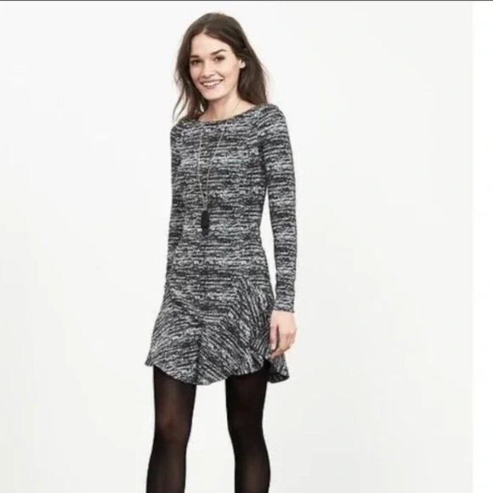 Banana Republic Black Marled Static Knit Drop Waist Flounce Shift Dress 10 10P